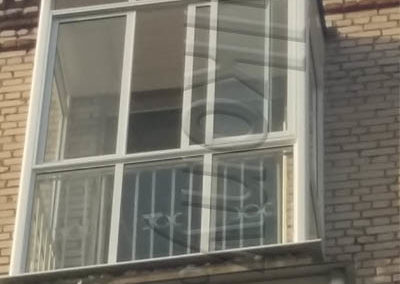 francyzkaya-rama-kruhy-balkon